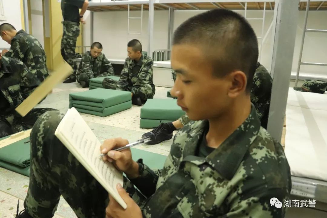 见字如面入伍家书,见字如面十五封信