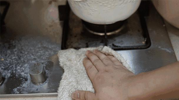 1秒熨烫,30秒加热熨烫衣服小妙招