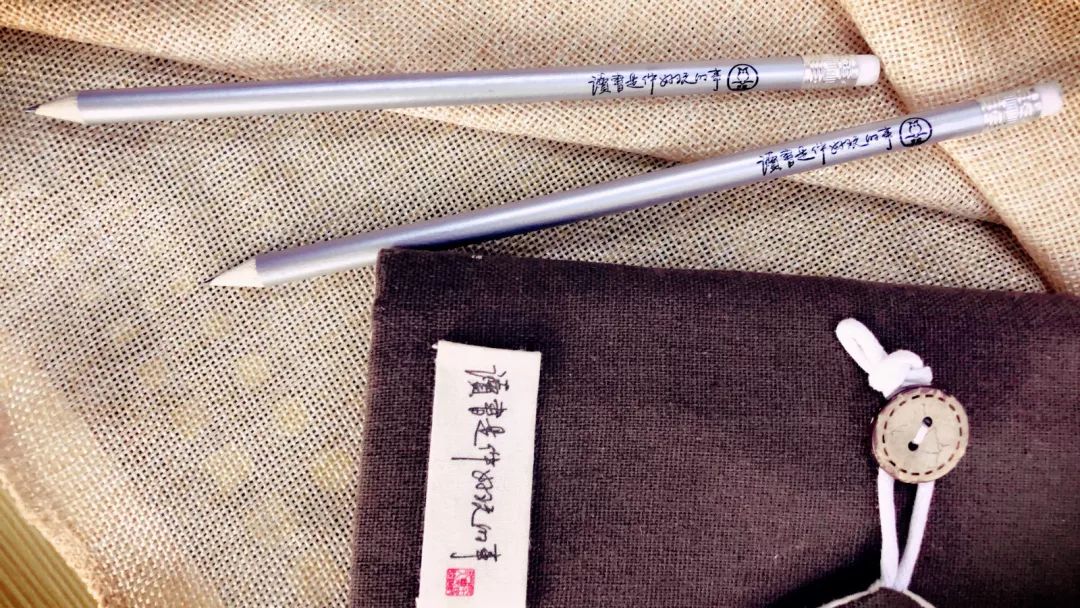 两个国度，三部经典，召唤出《山海经》中的100个神祇异兽