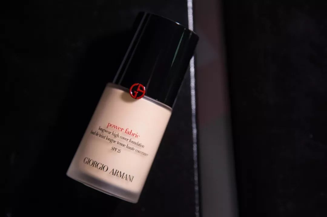 阿玛尼放大招?我敢赌,这波双十一它赢定了!