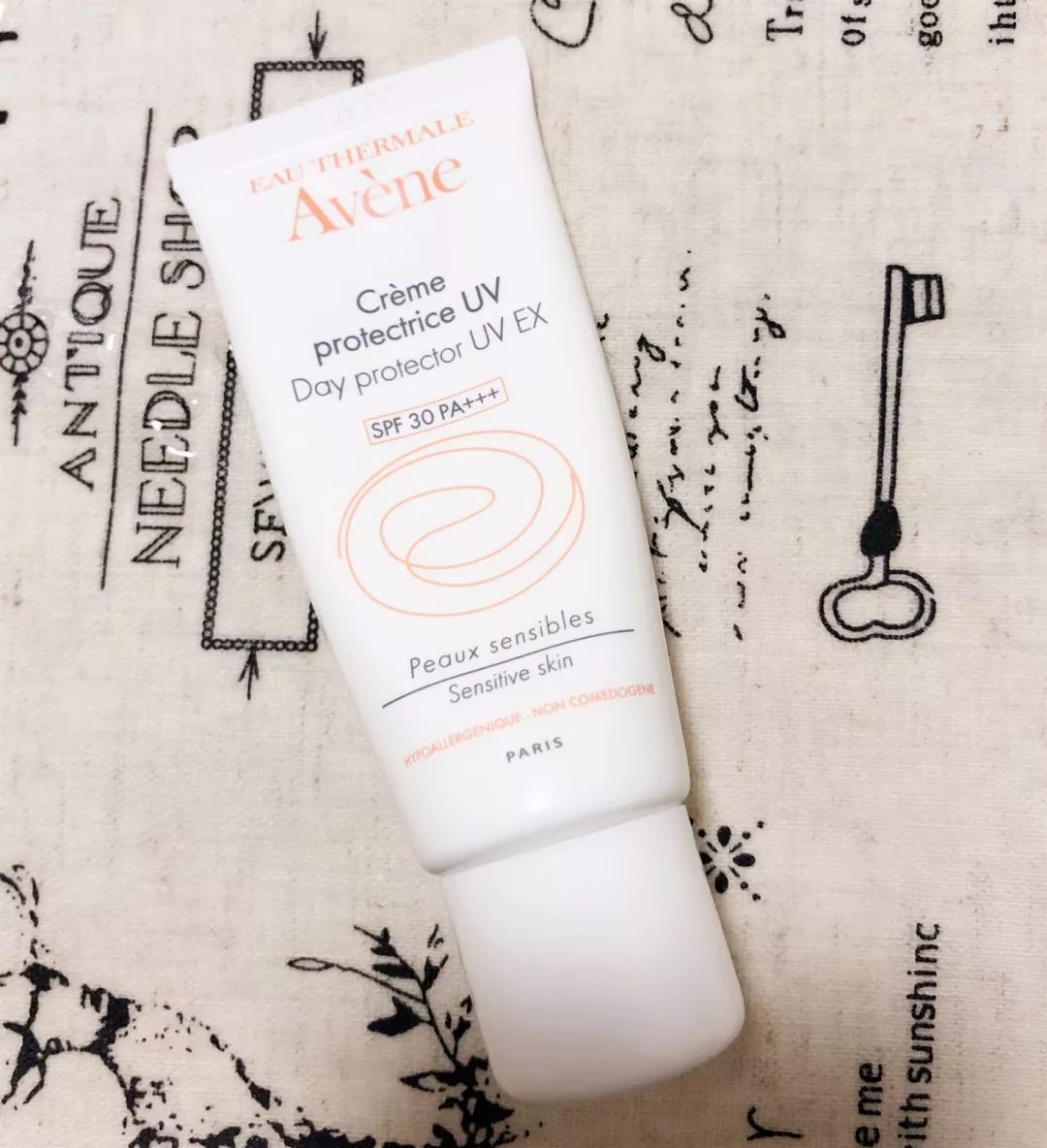 卡诗洗发水黑钻1000ml是什么颜色,卡诗黑钻洗发水测评