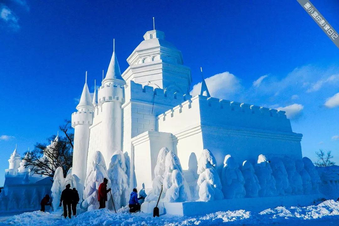 刘烨旅游,刘烨一家四口出游