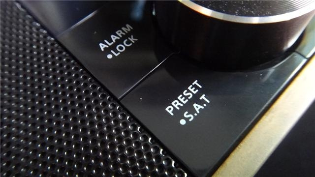 山进海顿迷你音箱收音机柔曼细音浸入耳