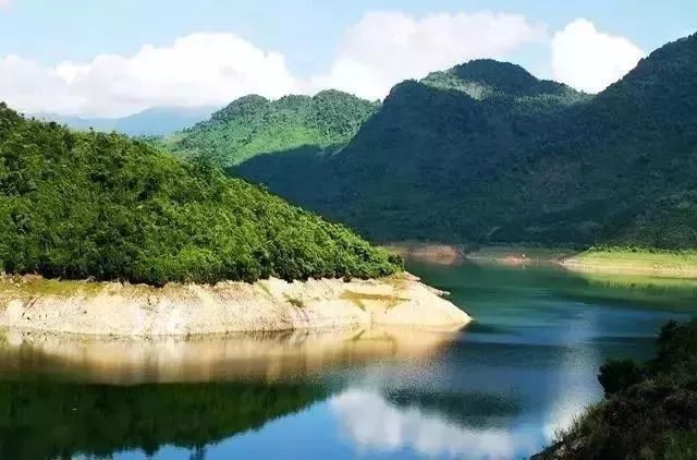 海南白沙红坎瀑布景区,海南最大的瀑布是哪个