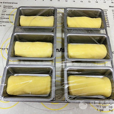 芝士培根面包图片,培根香葱芝士面包视频