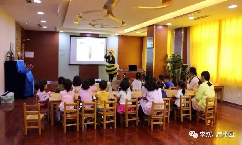 去幼儿园培训让我学到了什么,去幼儿园体验一天老师