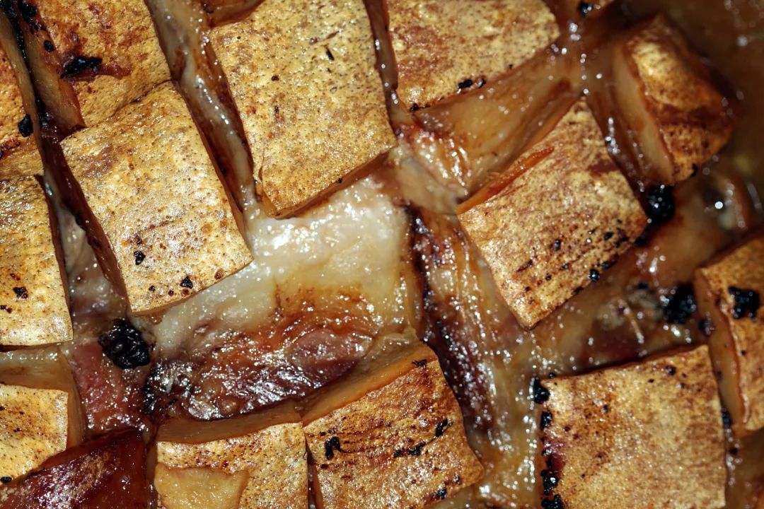 猪油渣拌饭冷了怎么热,天气转凉来一碗热汤