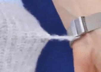 毛衣起球用什么办法可以去掉,毛衣起球不要扔教你一招去除毛球