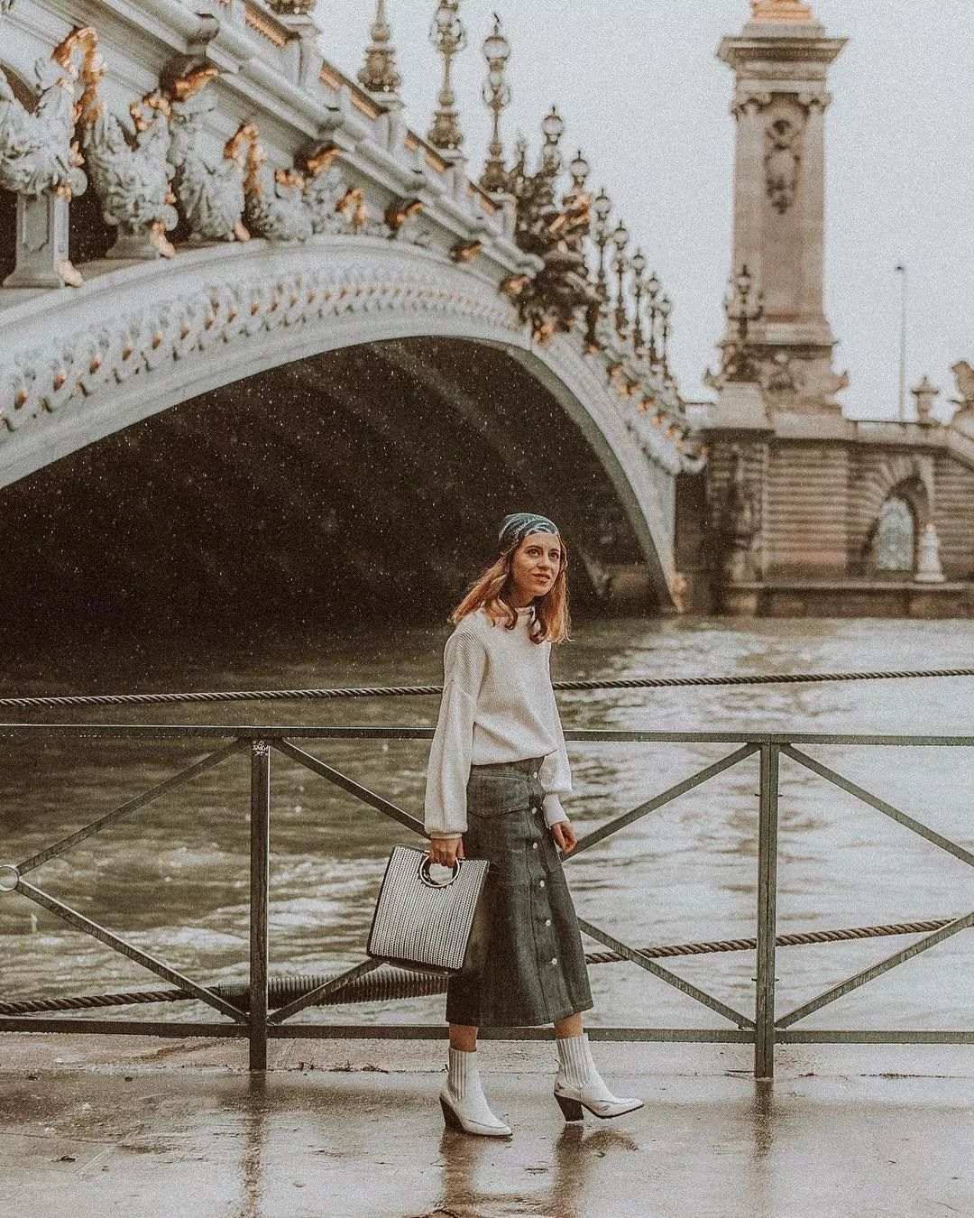 冬天穿的裙子便宜又有高级感,冬季哪些裙子比较轻盈又好穿