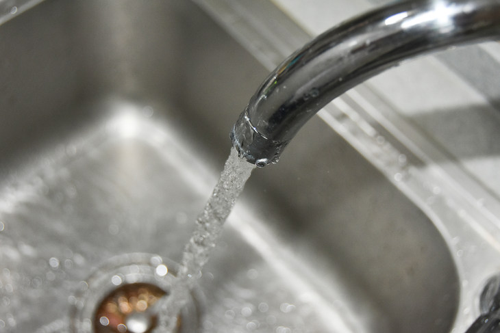 怡口前置过滤器esf102m,净水器进水口第一道过滤是什么