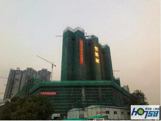 七盘雄踞，择湖而居！坐落于繁荣新城之上的黄金湖区生活板块~