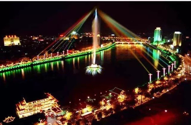 广东竟藏了个媲美新疆的小县城,广东有这么一座深藏不露的城市