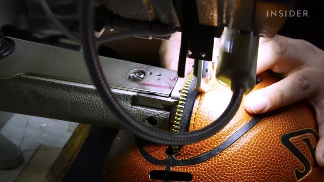 高颜值单肩篮球包推荐,篮球包双肩包推荐高颜值红色