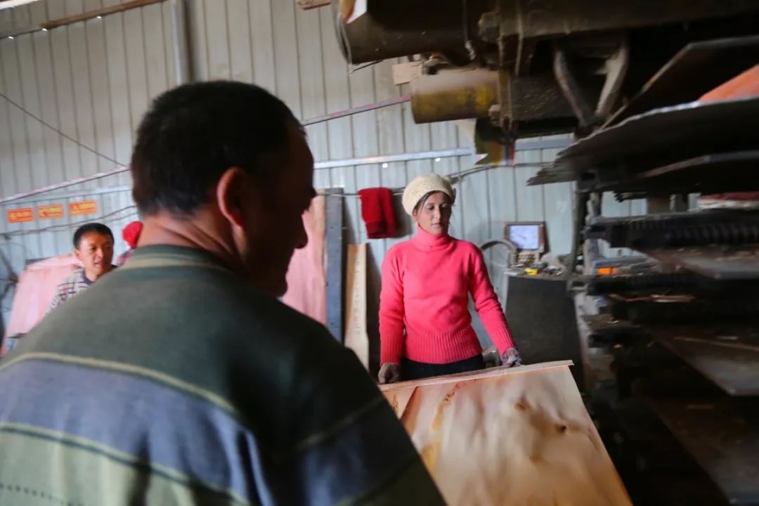 喀什市英吾斯坦乡兰干村,莎车县英吾斯塘乡兰干村