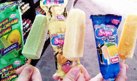 在沙巴亚庇沙滩看日落,沙巴亚庇的美丽落日