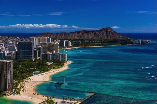 11.23｜周到晨报：巴黎春天不打烊启动！VIP专场十倍积分，换券队伍排出超百米