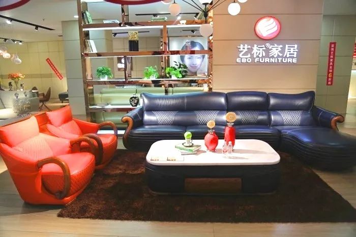 瞒不住了！神木双虎家私最低5折起售，样品狂甩，神木婆姨女子抢疯了