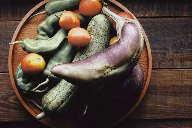 她不上班也不靠脸吃饭，住2层小楼，过上了别人做梦都要的日子！