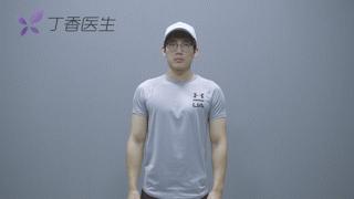 长期低头玩手机脖子会变粗,长期低头玩手机如何改善肩部