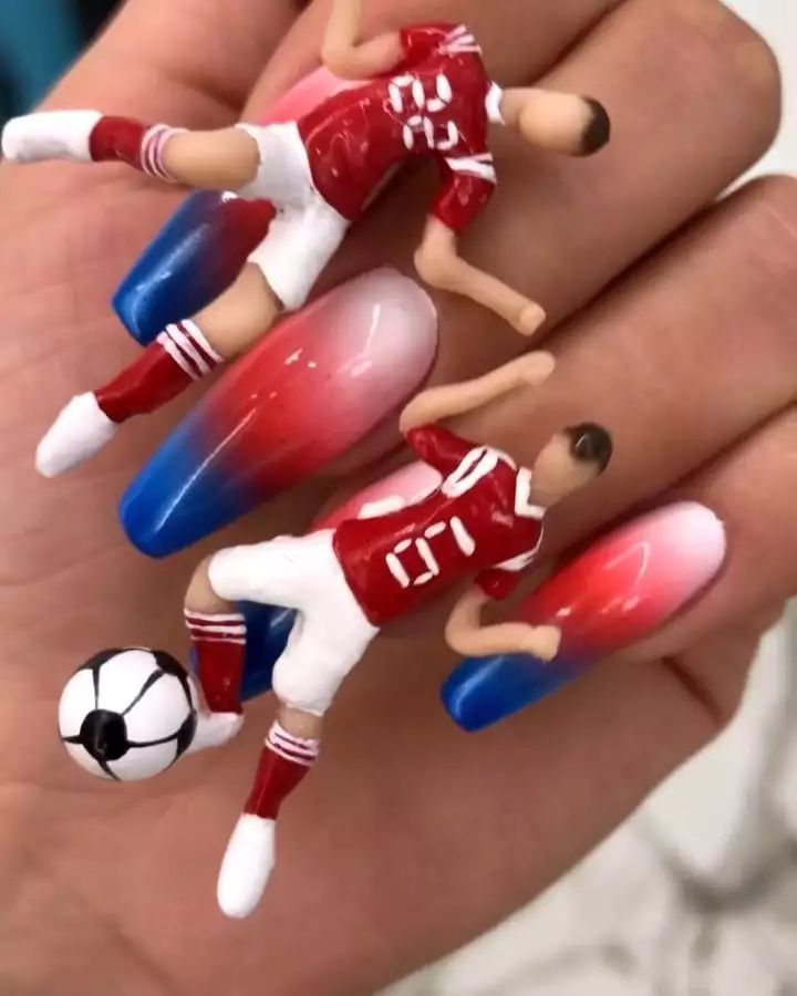 有毒or博眼球｜Ins上最大的美甲账号，脑洞大得没边了