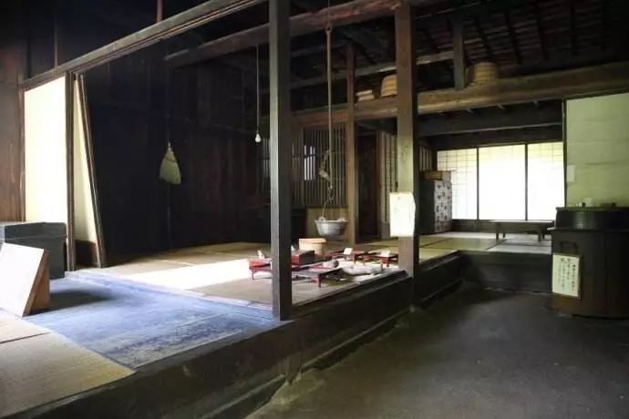 变态的日本人家居必备产品，不到两元钱就可以告别衣物发霉和蚊虫！可以用一辈子！