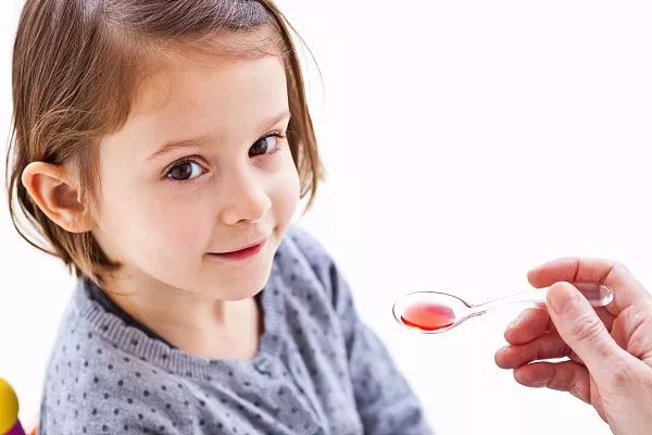 孩子刚喝完药就吐了需要补喝吗,宝宝吃完药马上就吐了需要补服