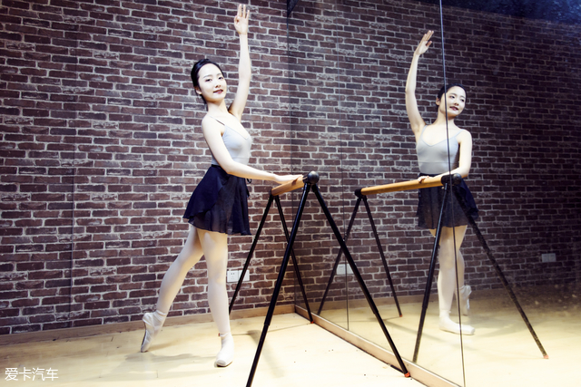 X-跨界雪铁龙云逸与芭蕾舞演员的故事