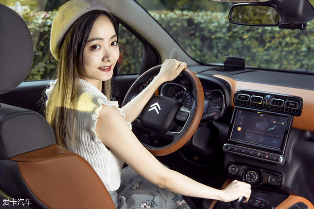 X-跨界雪铁龙云逸与芭蕾舞演员的故事