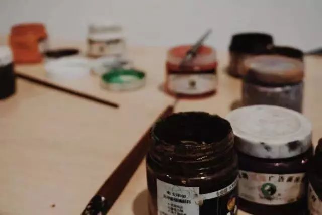 保洁阿姨画3d效果黑板报,保洁阿姨画黑板报视频