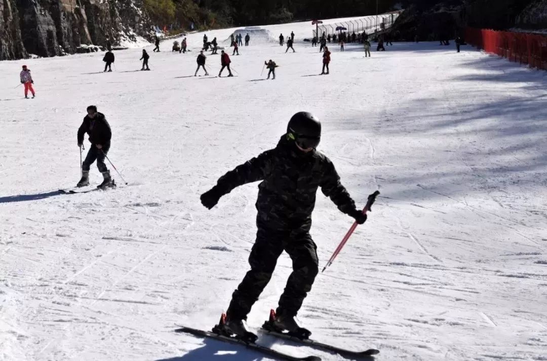神农架国际滑雪场今日雪况,神农架滑雪场周末攻略