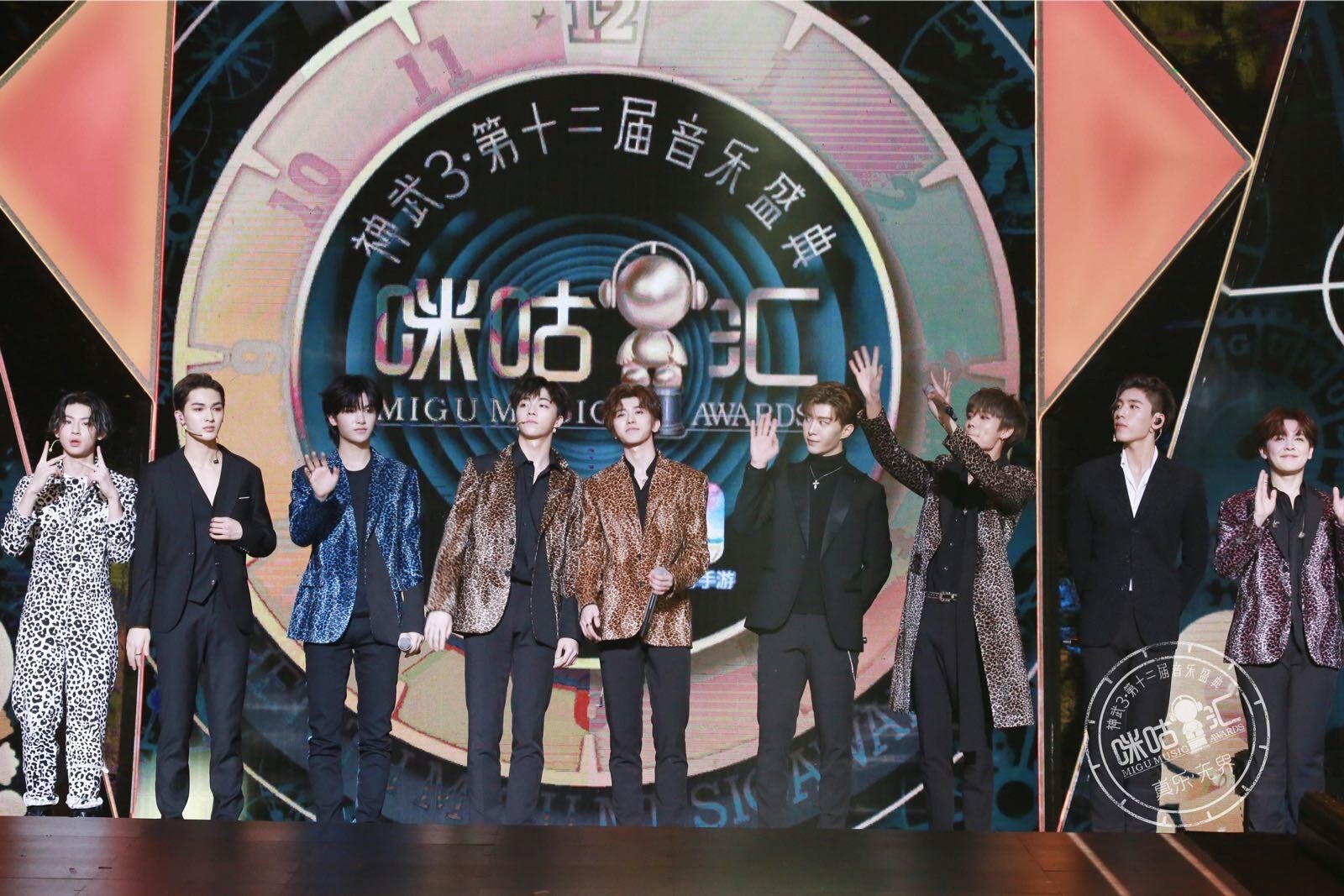 第十二届咪咕汇落幕周杰伦、*月天五**、蔡徐坤，蔡依林等见证华语乐坛巅峰之夜