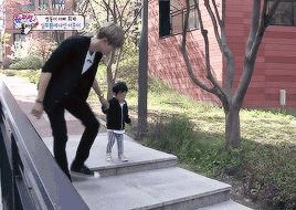 exo带孩子日常,exo变身ceo