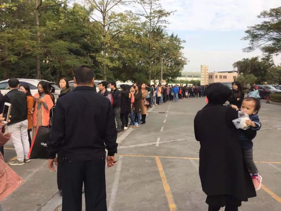 路过全世界只为遇见你原版,路过全世界只为等一人