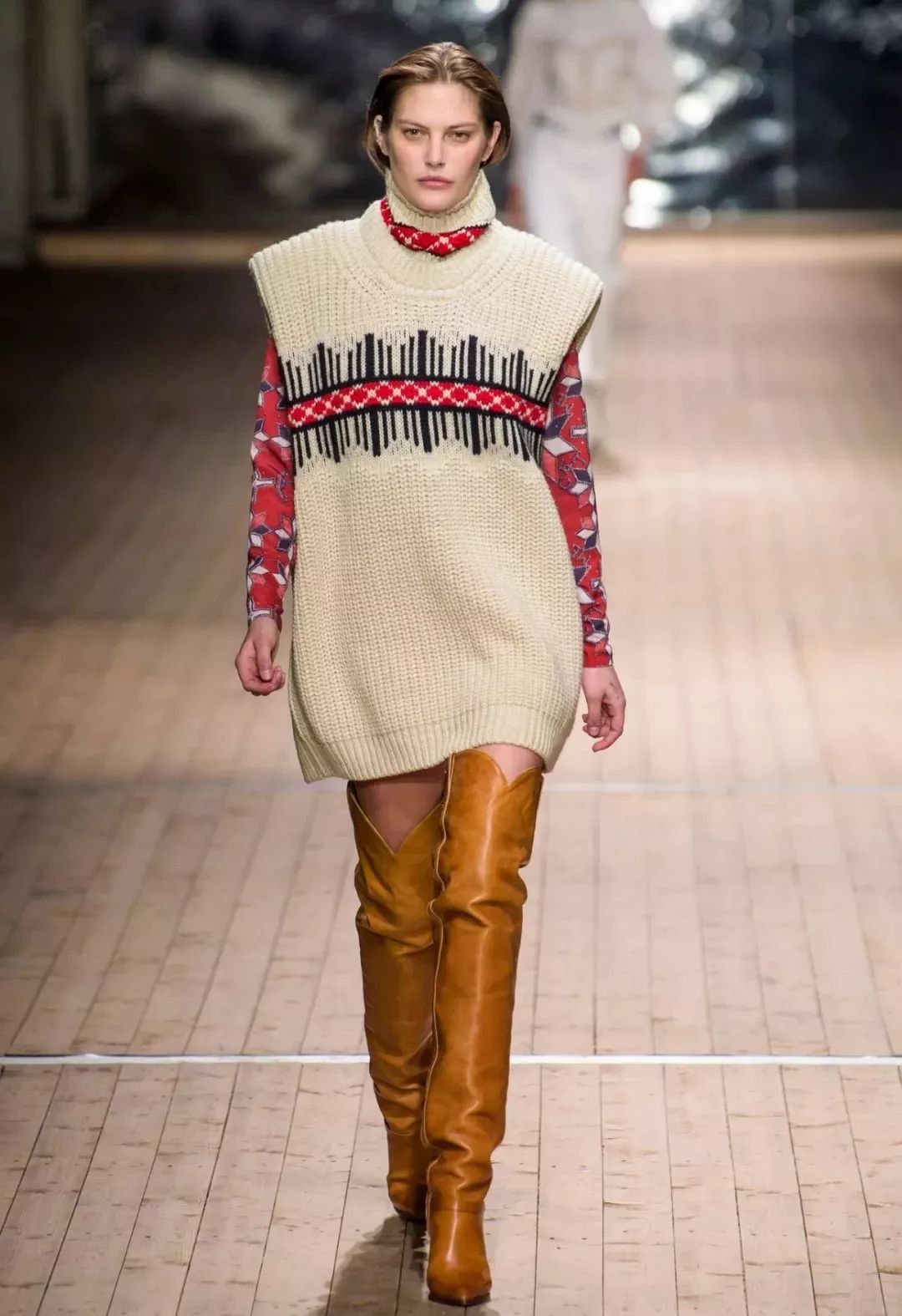 漆皮靴、渔夫帽、百褶裙……林徽因居然是隐藏的带货博主！