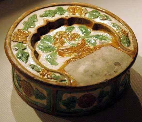 精美的辽三彩,品级最高的辽三彩