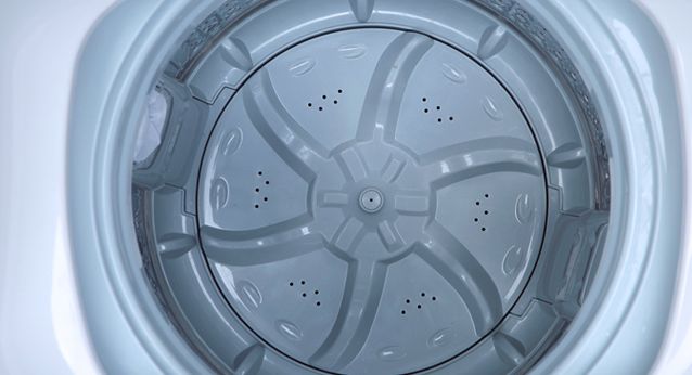 家用洗衣机洗出不明污渍,洗衣机里面脏最快速的解决方式