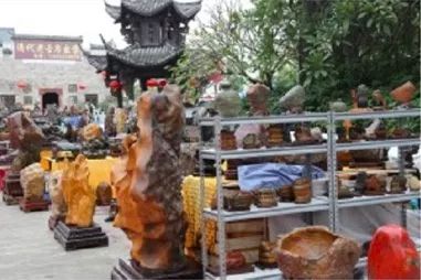 珠海人怎么迎新年？一起“回”唐朝逛庙会！看真龙袍！就在……