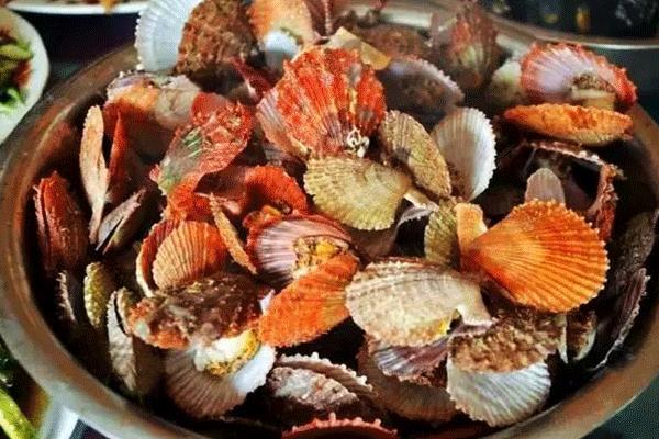 最具幸福感的县级市中唯一一座上榜的北方小城，光是海鲜就能吃到你激灵！