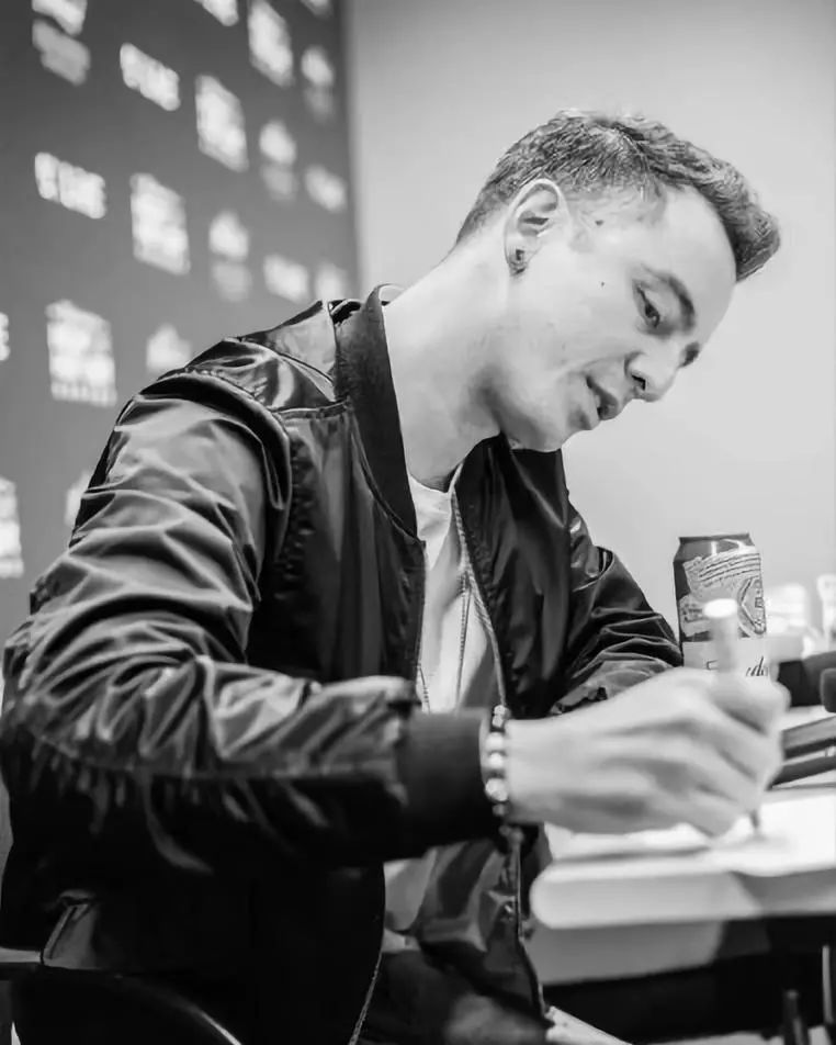 爱马仕上海国金中心店重装新启｜一周吃喝玩乐指南