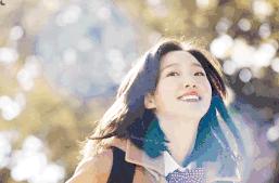 我没有年轻10岁的药，但马思纯这件“少女感”可以