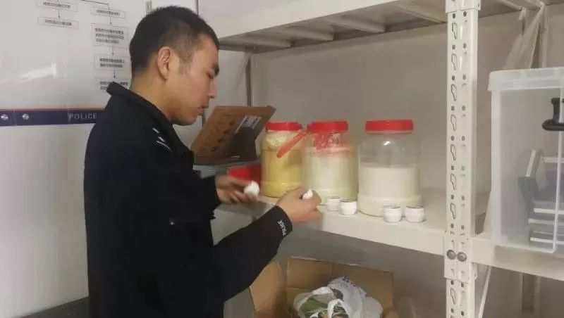 连云港日报电子版,连云港日报警界专刊