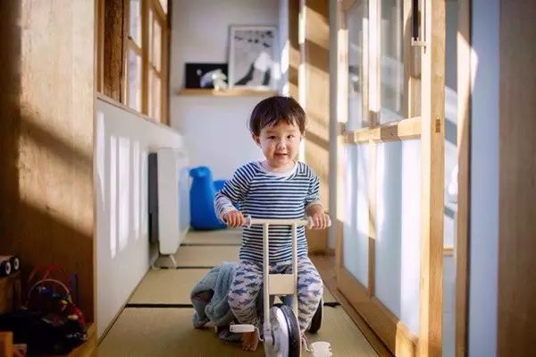 一家三口单间房屋改造,40平米出租屋改造