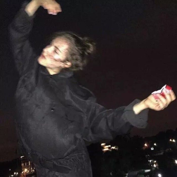 一个人不再主动发微信,成熟的人不发圈