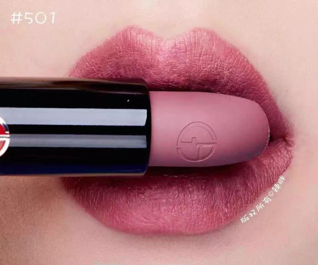 新品全试色I这支最美唇膏美到犯“罪”，红一整年全靠她！