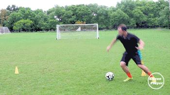 「提升」带球转身时应该注意哪些细节？