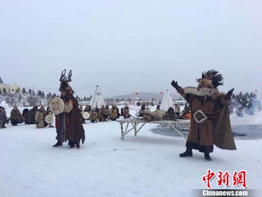 鄂伦春冰雪季滑冰,鄂伦春冰雪节介绍