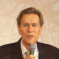 书写大自然最伟大的书——评《最佳可能的世界：数学与命运》