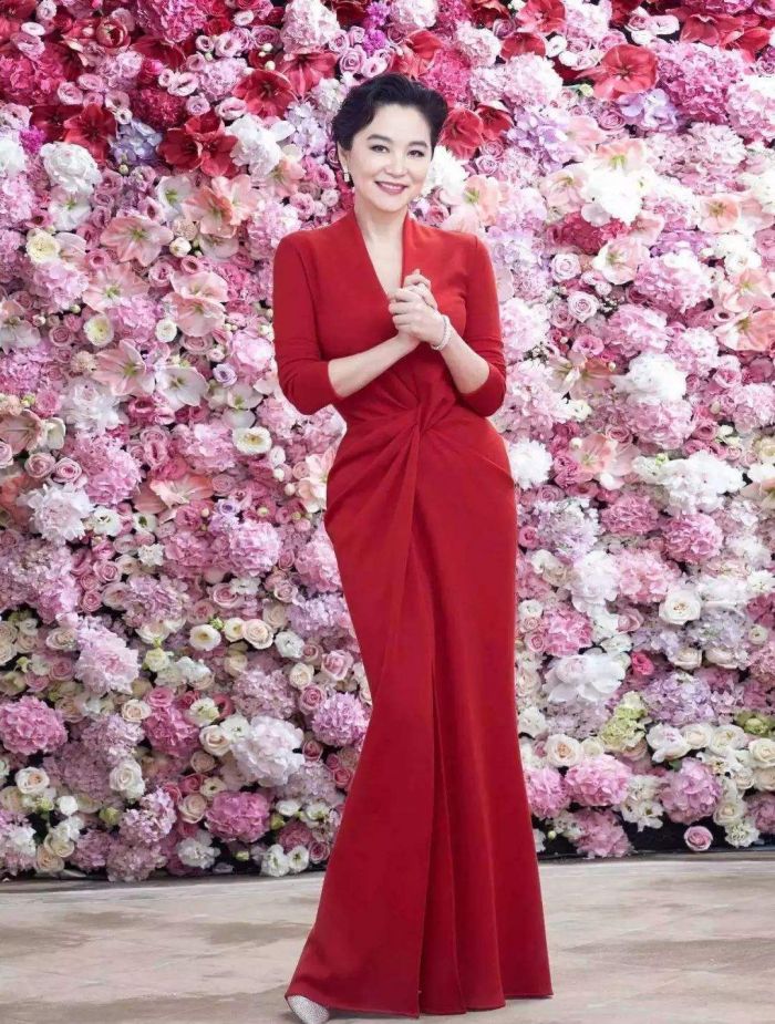 时尚行业投资趋势,华孚时尚并购卡拉美拉集团