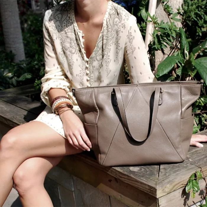 种草母婴好物！来看看别人的妈咪包里都装了些什么……