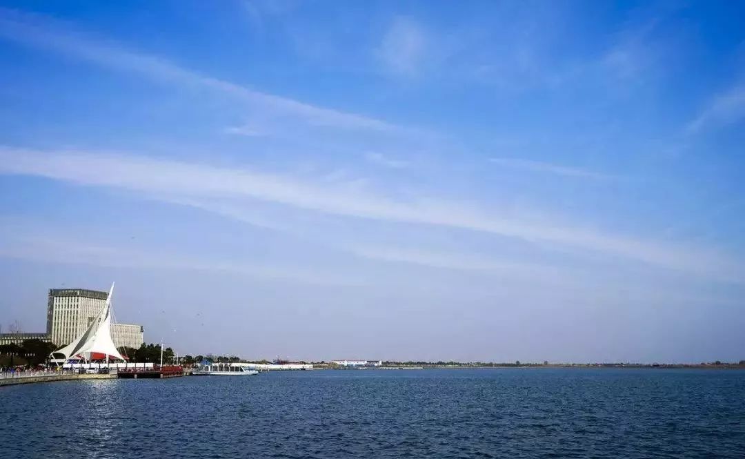 上海浦东2023年gdp增量,浦东gdp占比